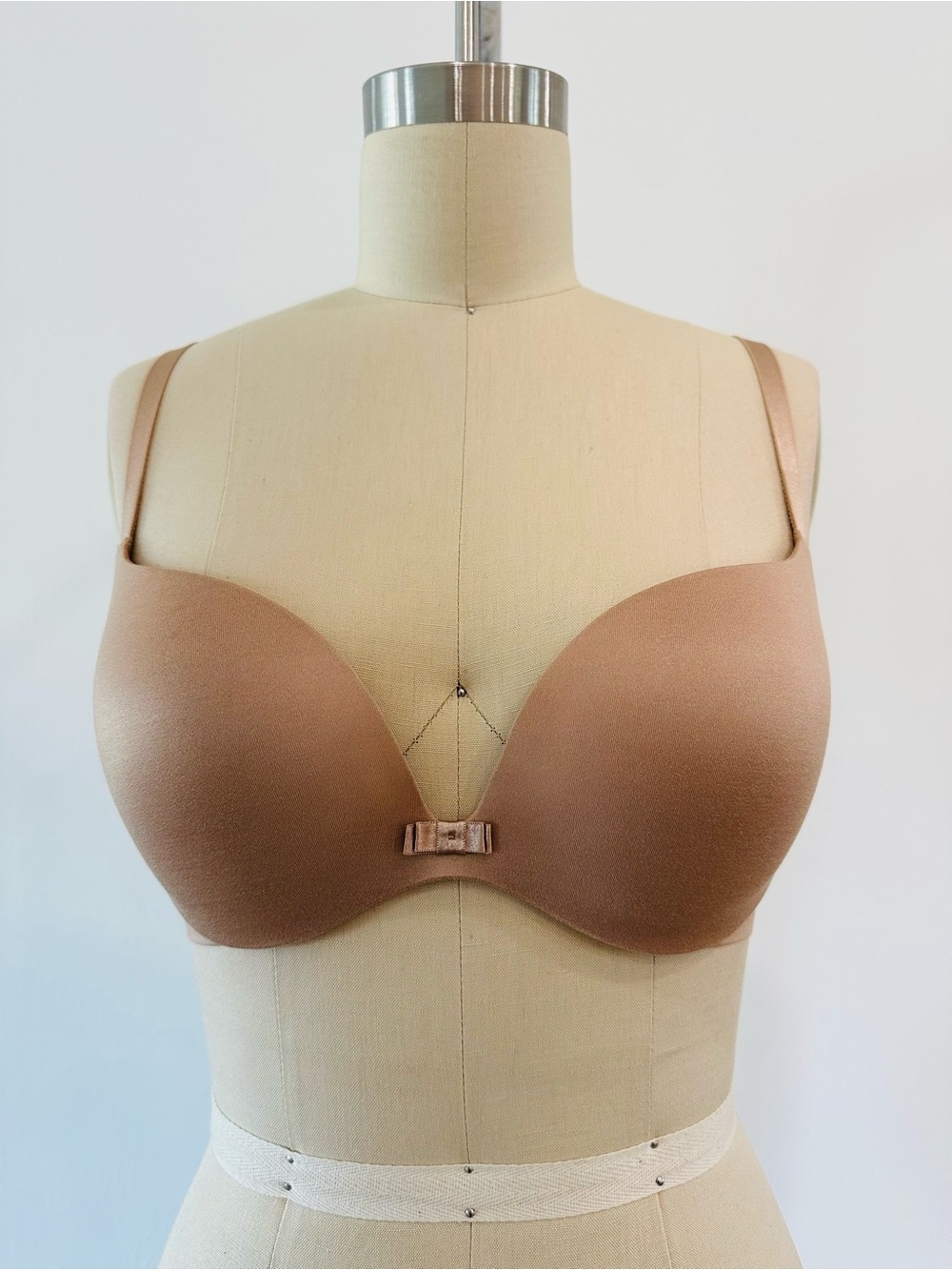 Victoria’s Secret Plunge Push-Up Bra